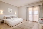 Deluxe family suite