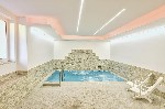 Vnútorný termálny bazén