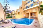 Hotel s bazénom