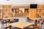 Lobby bar
