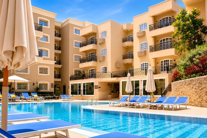 Hotel s bazénom