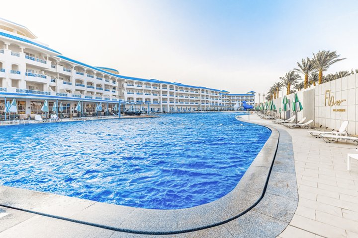 Hotel s bazénom