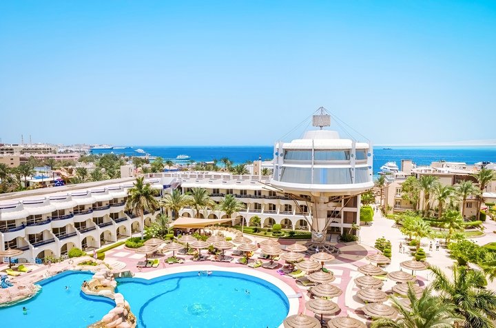 Hotel s bazénom