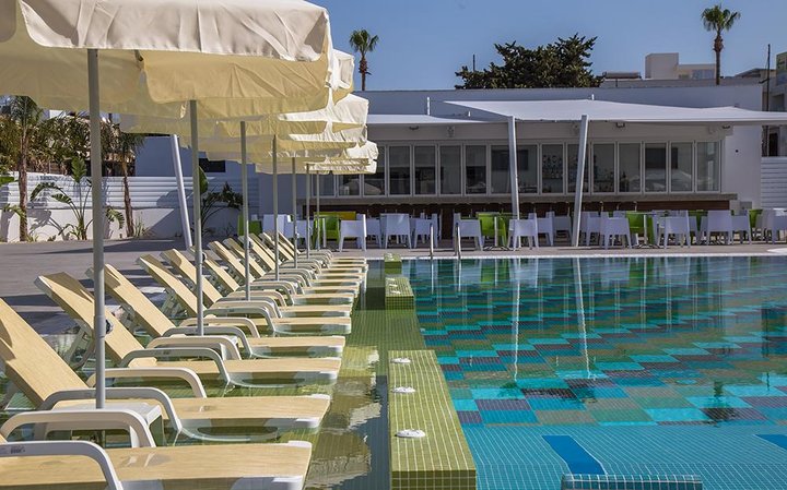 Nicholas Color – fotka 2