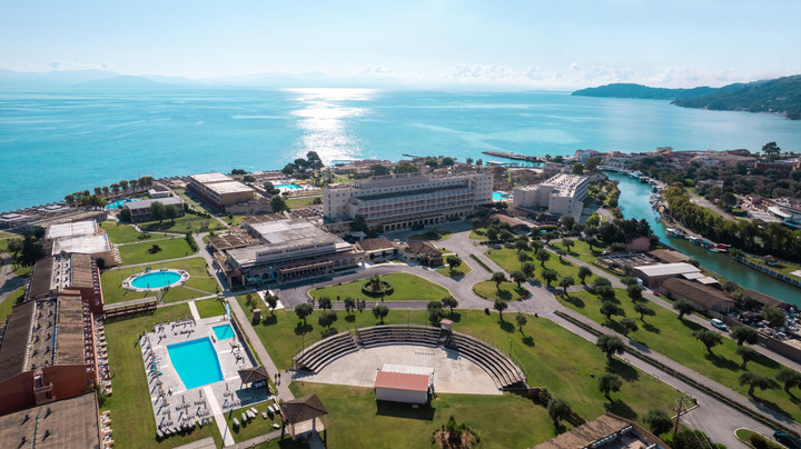 Canvas by Mitsis Messonghi – fotka 3