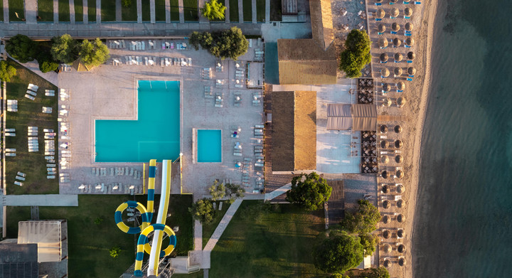 Canvas by Mitsis Messonghi – fotka 2