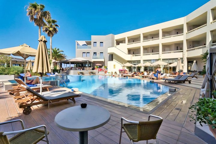 Hotel s bazénom