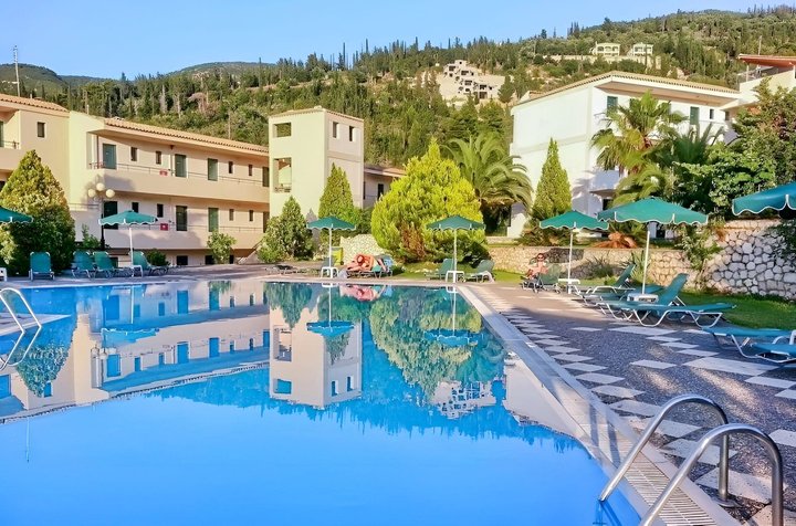 Hotel s bazénom