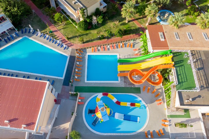 Vodný park - dron
