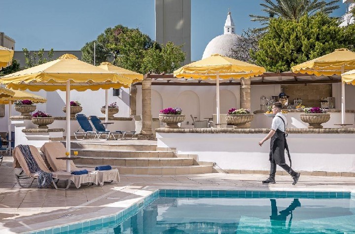 Canvas by Mitsis Petit Palais – fotka 2