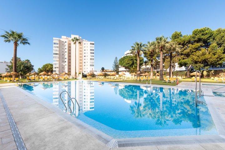 Hotel s bazénom
