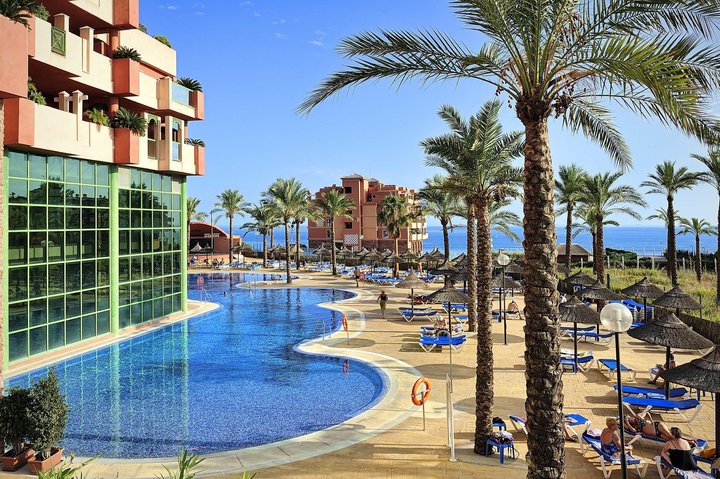 Hotel s bazénom