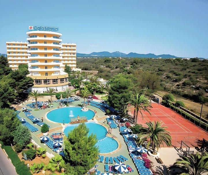Hotel s bazénom